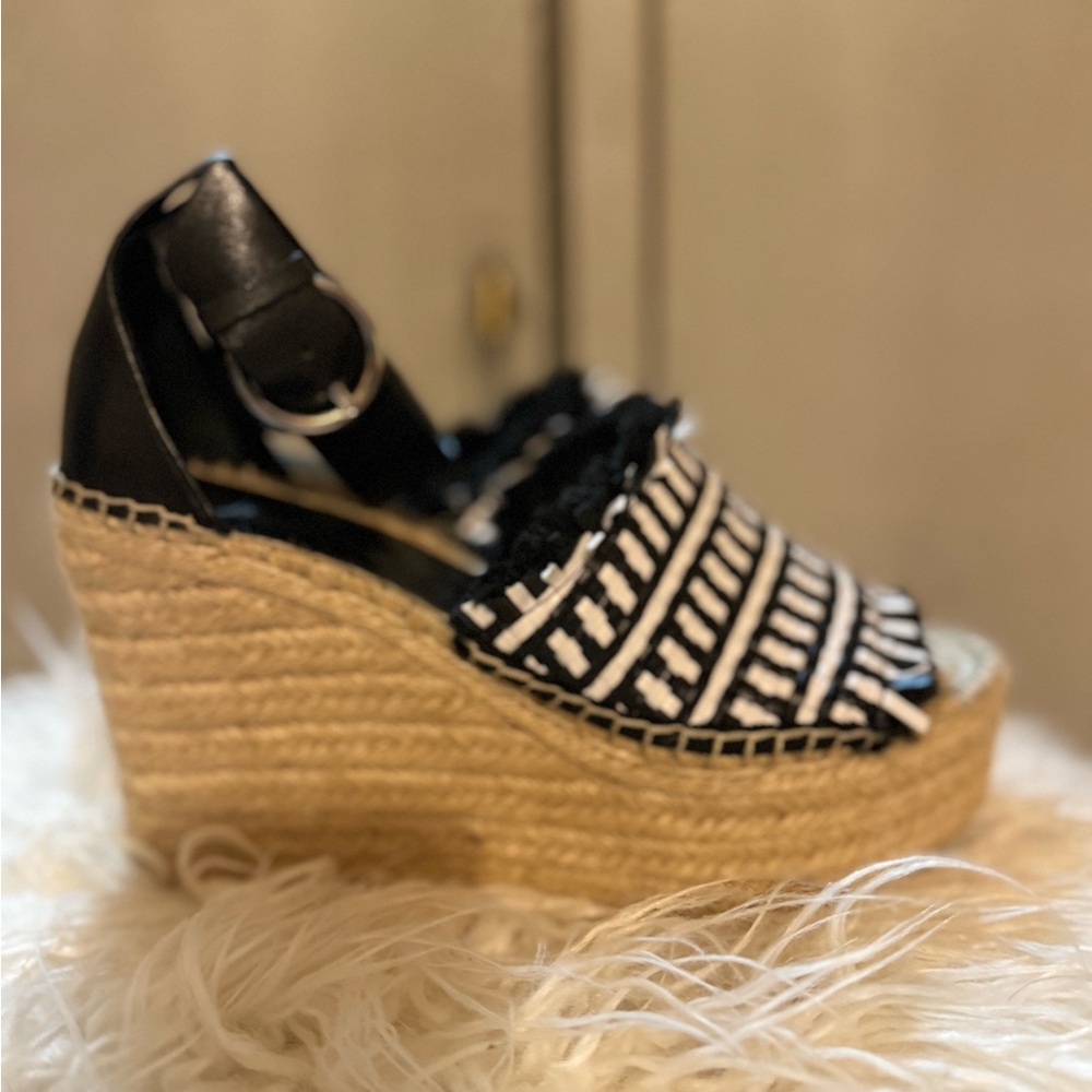 Marc Fisher Black White Wedge platform Sandals - Picture 3 of 7